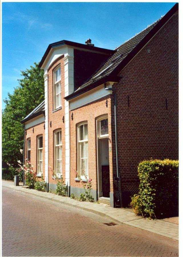 Les-Fleurs. Dieren Exterior photo